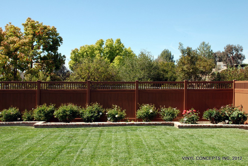 WALNUT VINYL (WOOD LOOK) FENCING,GATES,RAILING, PATIO COVERS, ETC