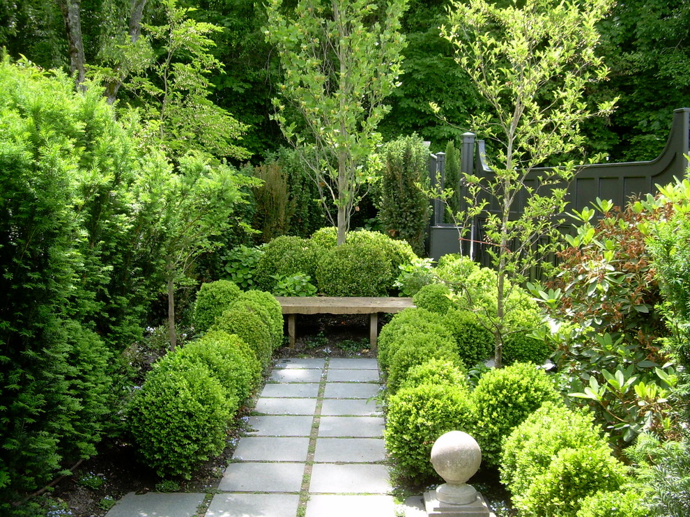 Photo of a classic back formal garden in Seattle.