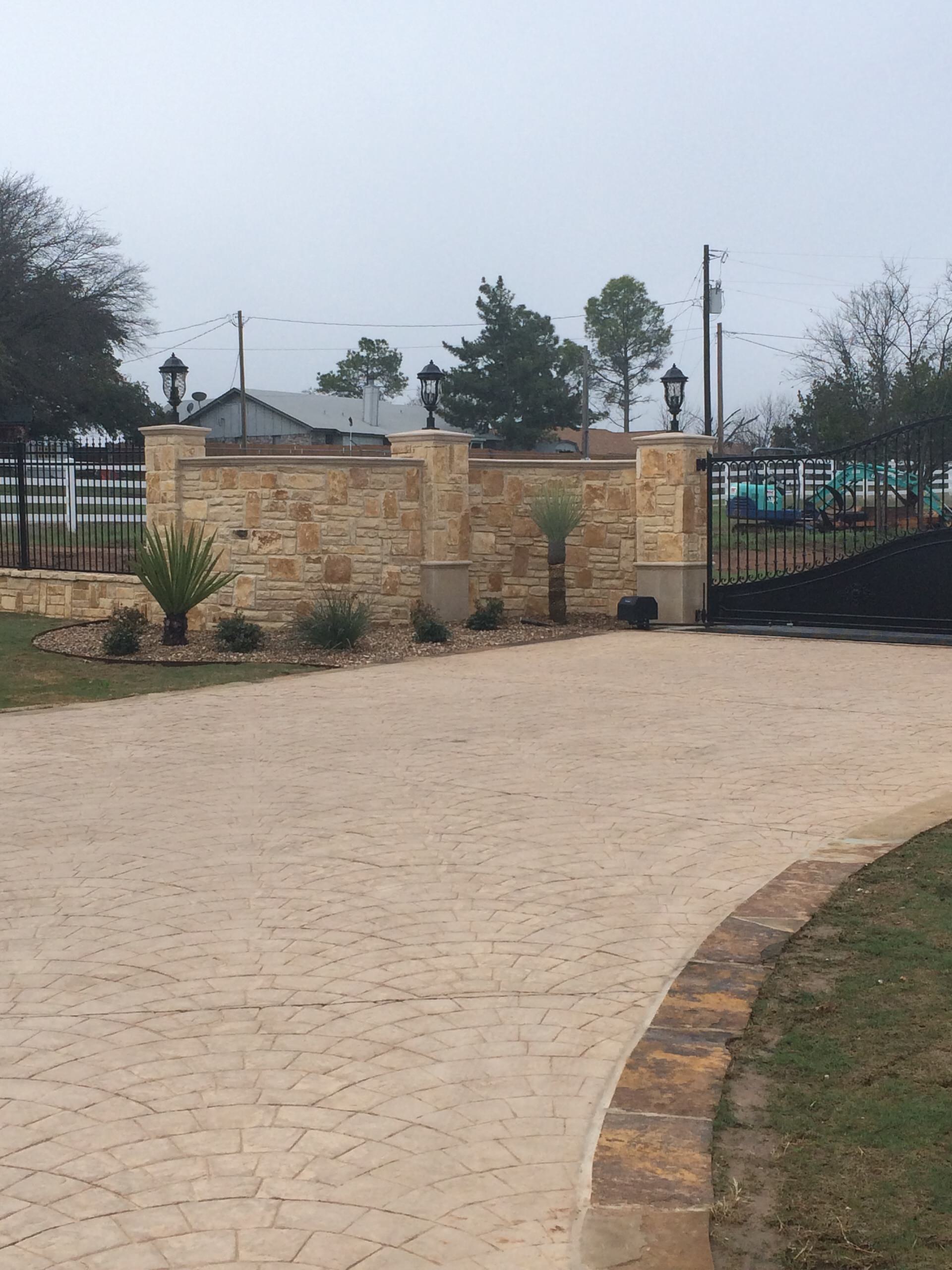 springhetti custom outdoor living on 75 Beautiful Beige Privacy Landscaping Pictures Ideas May 2021 Houzz