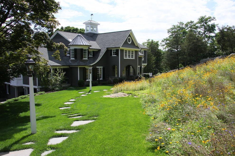 Inspiration for a victorian landscaping in New York.