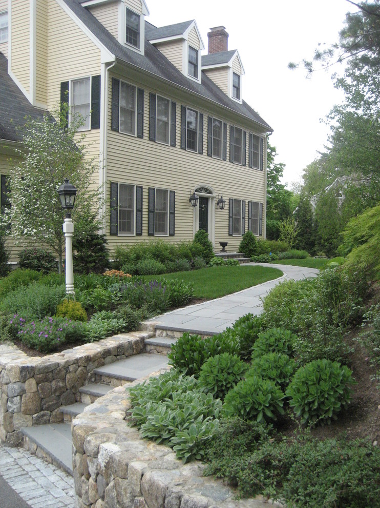 Design ideas for a traditional landscaping in Boston.