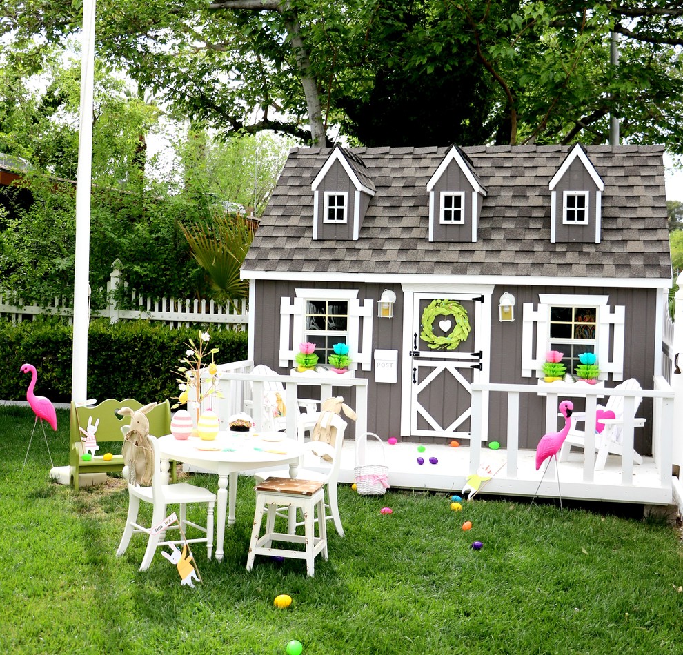 Design ideas for a mid-sized eclectic partial sun outdoor playset in Las Vegas.