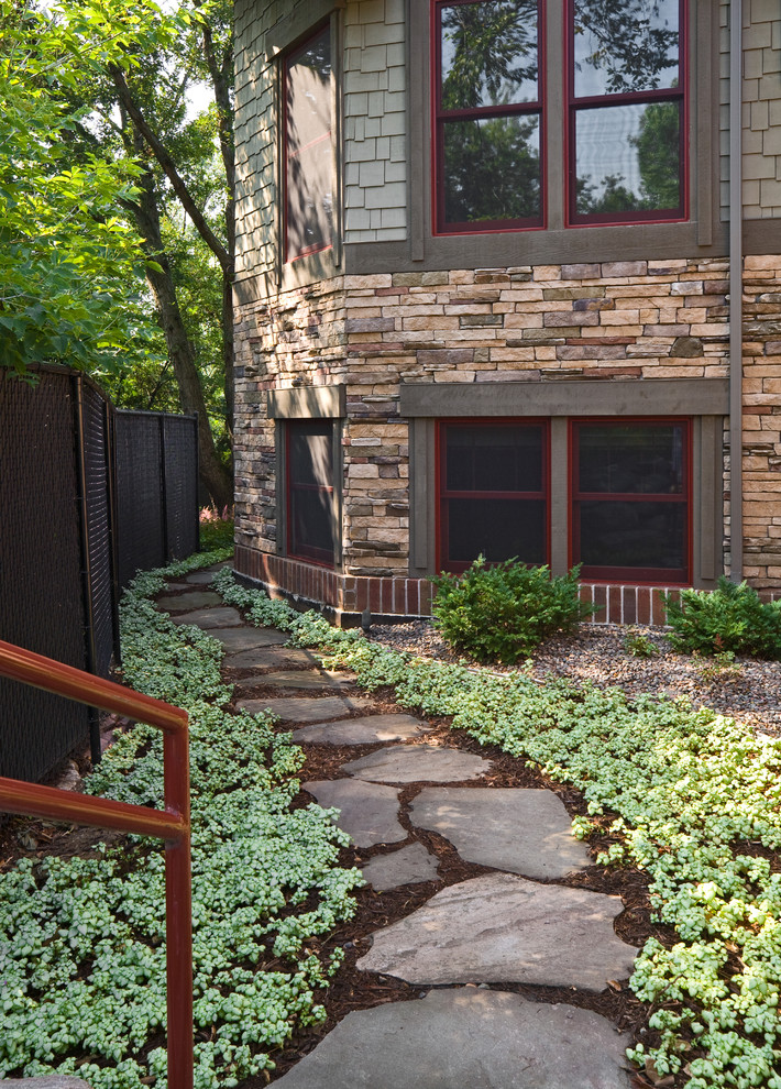This is an example of a traditional landscaping in Minneapolis.