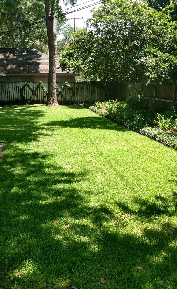 Wolf Residence Contemporary Landscape Houston by ZODEGA TIS