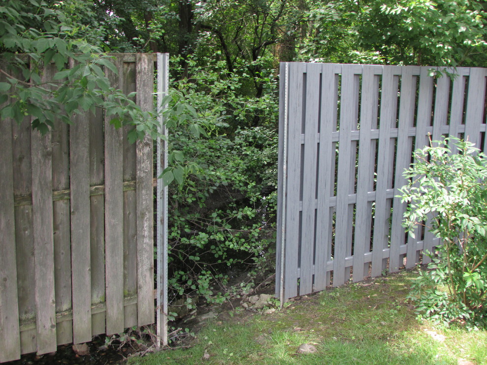 Wood Fence Replacement Endwood Cellular PVC + PostMaster® Steel Fence