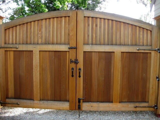 This is a typical French type installation of a cremone bolt. They often  were used to hold the inactive door …