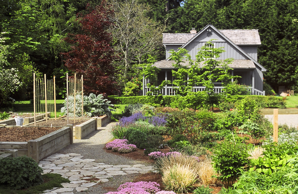 Landhausstil Garten in Seattle