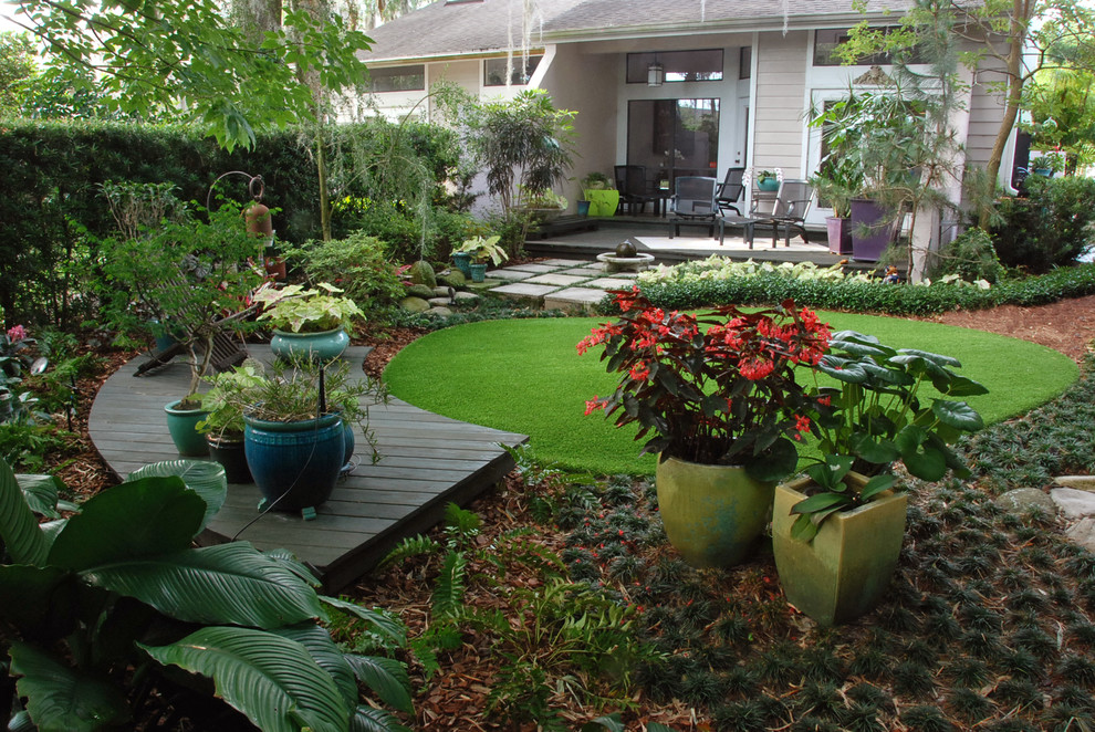 Photo of a small world-inspired garden in Orlando.