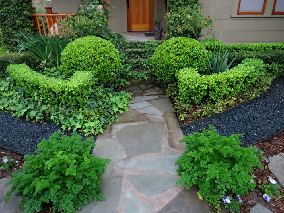 Design ideas for a rustic landscaping in Houston.