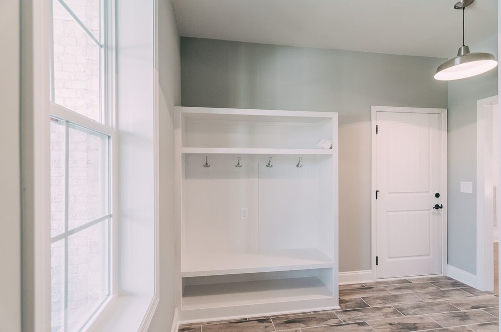 117 River Chase Farmhouse Laundry Room Nashville by