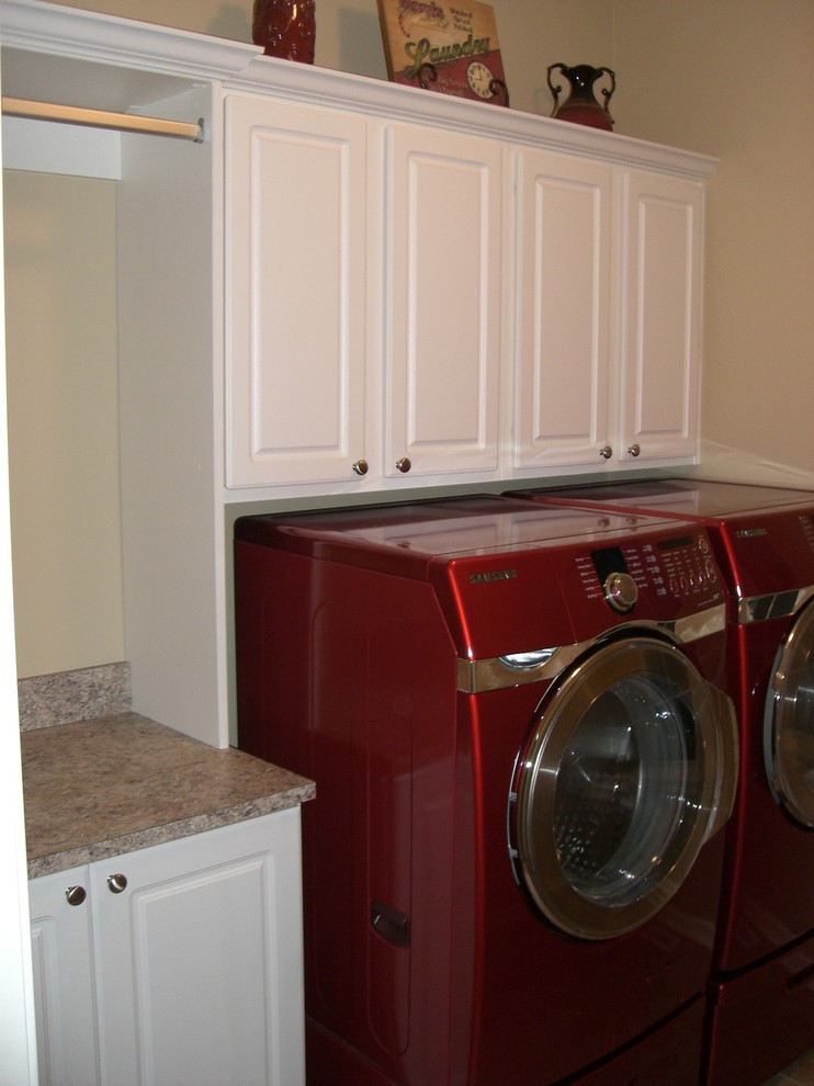 Inspiration for a timeless laundry room remodel in Cleveland