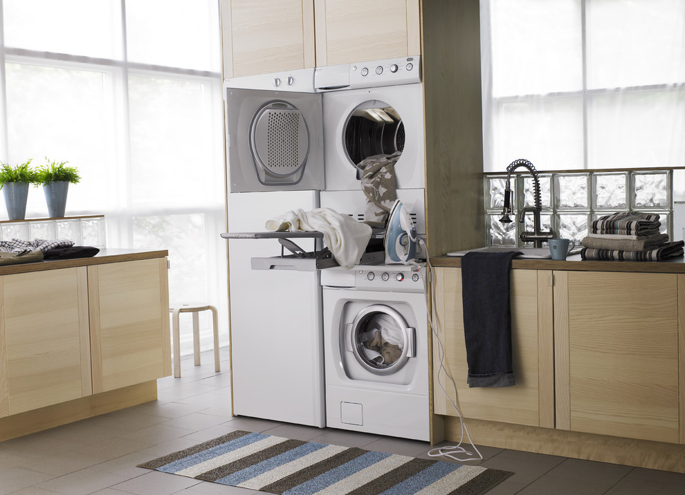 Example of a minimalist laundry room design in Dallas