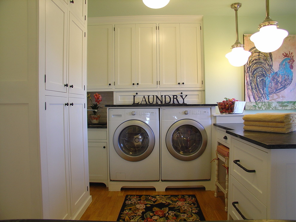 Laundry room - transitional laundry room idea in Salt Lake City