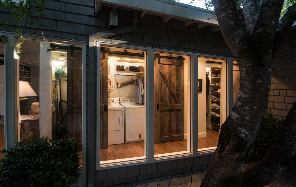 Design ideas for an utility room in San Francisco.