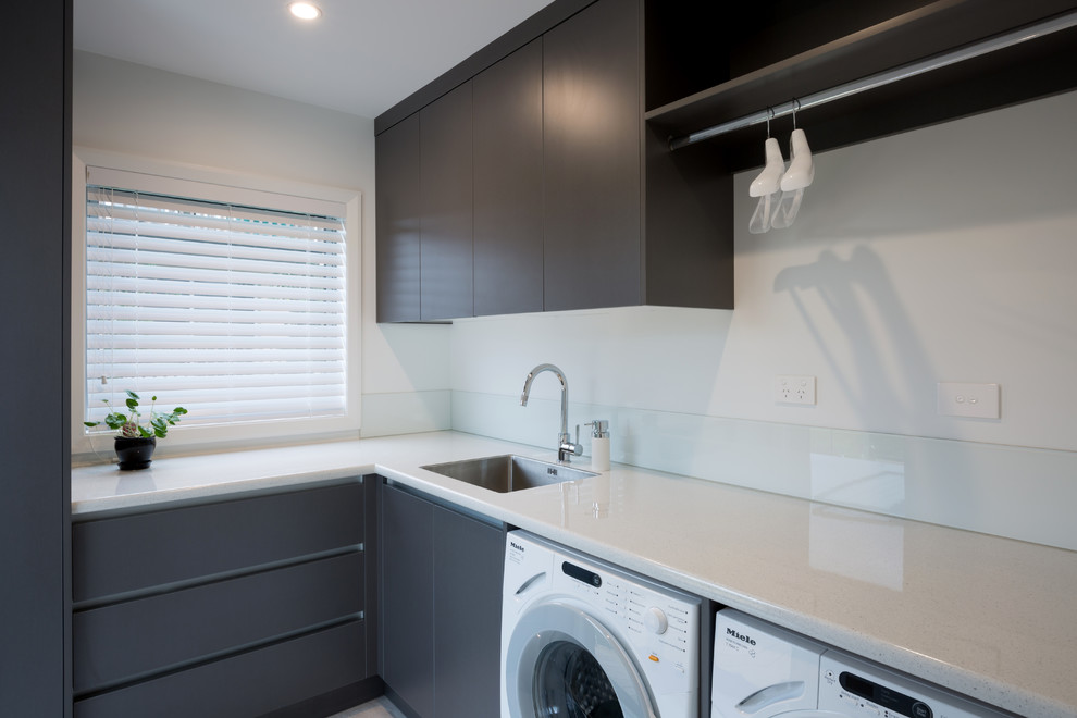 Photo of a contemporary utility room in Auckland.