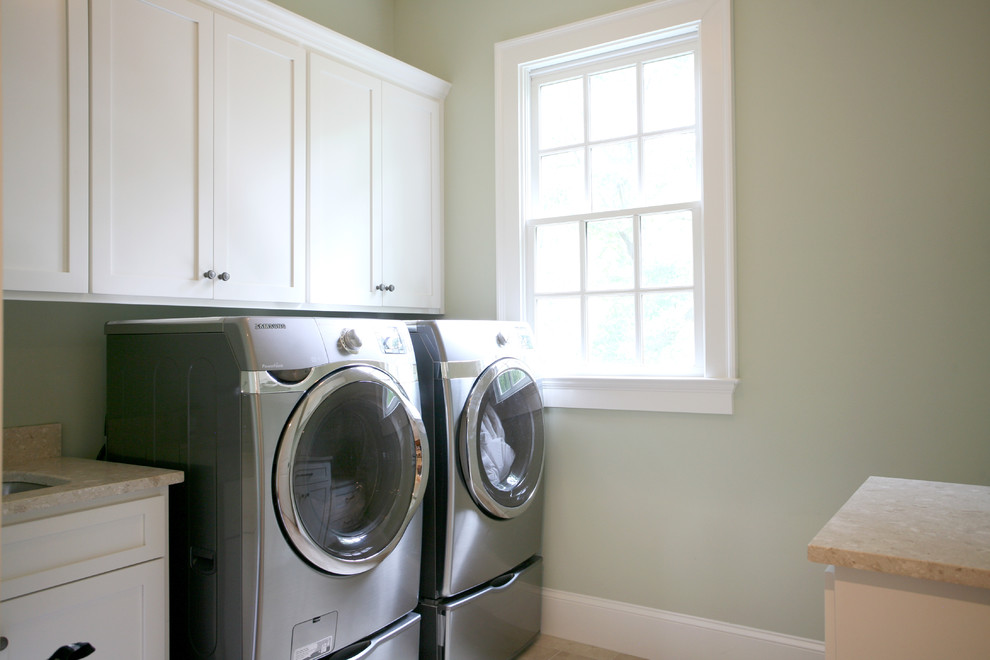 Laundry room - traditional laundry room idea in Atlanta