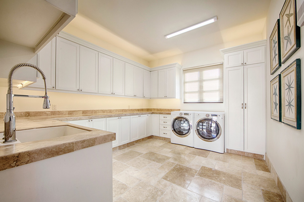 Mountain style laundry room photo in Other