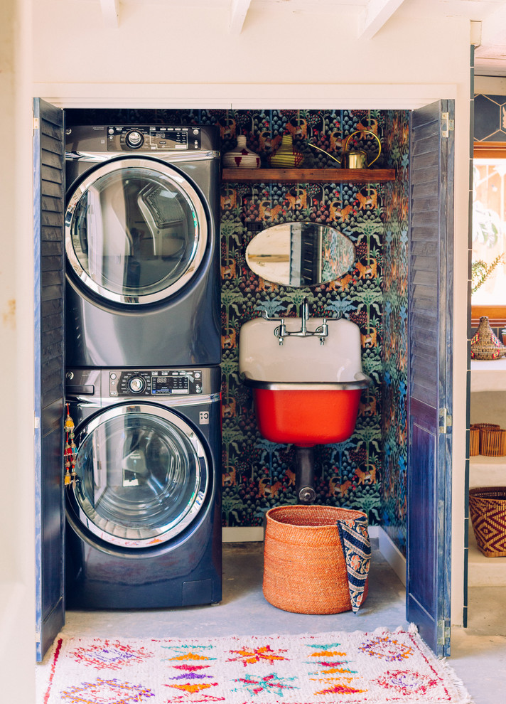 Eclectic laundry room photo in Los Angeles