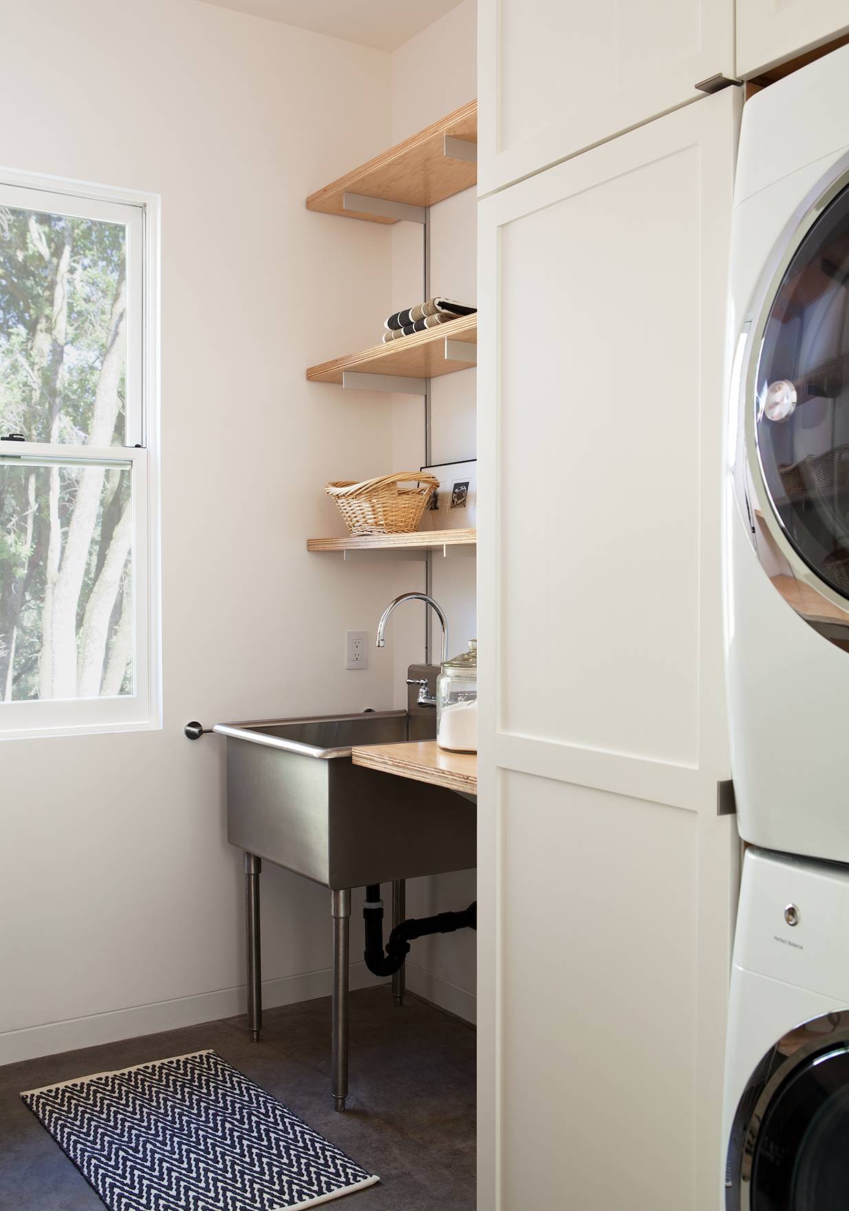 7+ Shelf Over Washer and Dryer Ideas (with Photos) – Craftivity