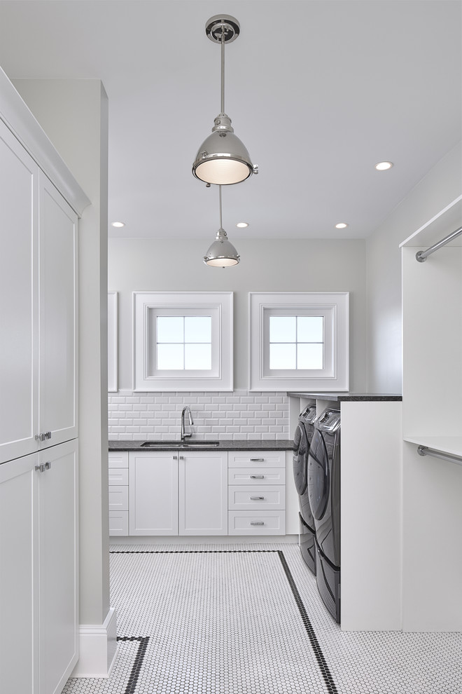Example of a classic laundry room design in Edmonton