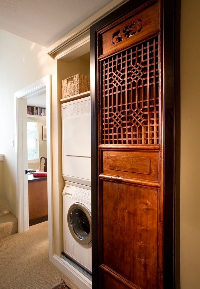 Example of a zen laundry room design in San Francisco