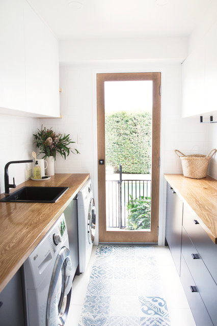 Custom Laundry - Timber Bench Top - Contemporáneo - Lavadero - Sunshine