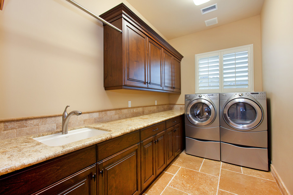 Laundry room - traditional laundry room idea in San Diego