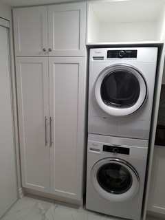 Downtown Oakville Townhouse - Transitional - Laundry Room - Toronto ...