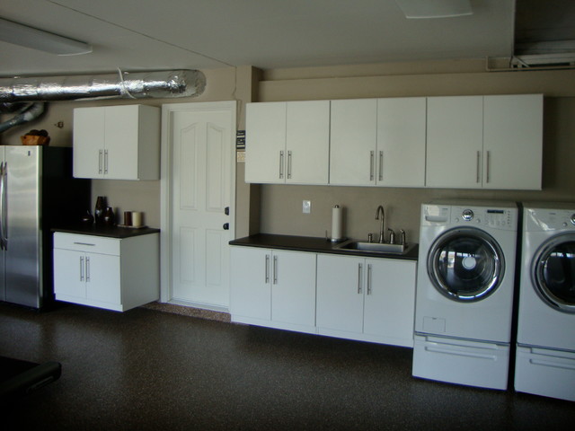 Garage Closets / Cabinets - Traditional - Utility Room - Orange County - by  Cabinets Plus | Houzz UK