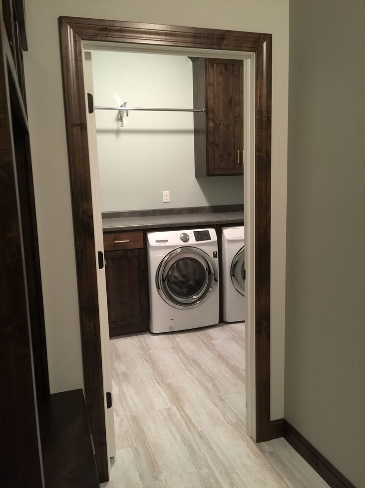This is an example of a traditional utility room in Minneapolis.