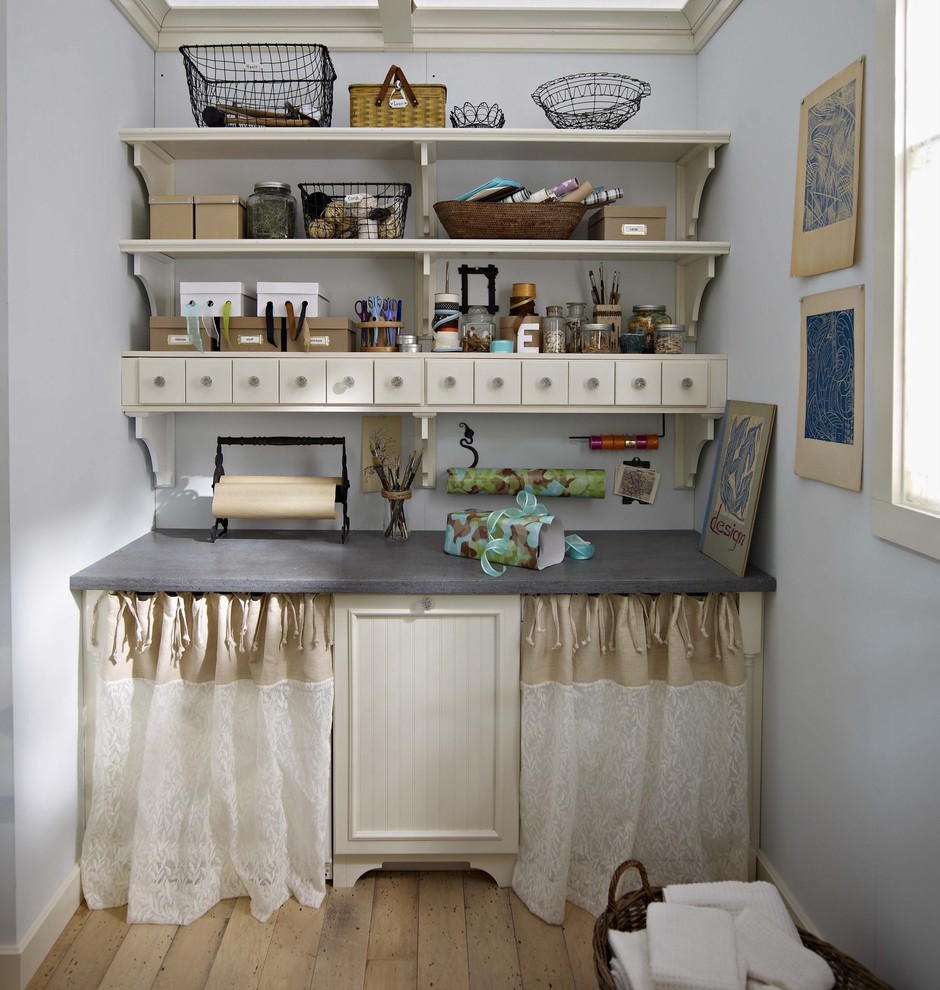 Design ideas for a farmhouse utility room in Boston.