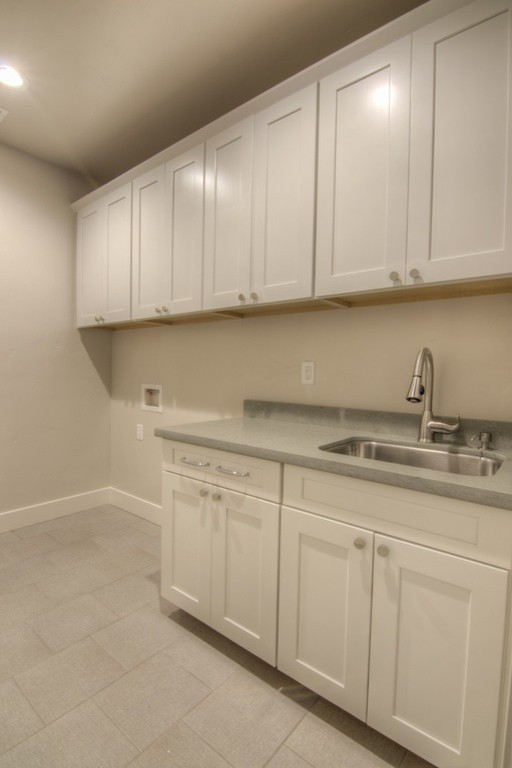 This is an example of a classic utility room in Sacramento.