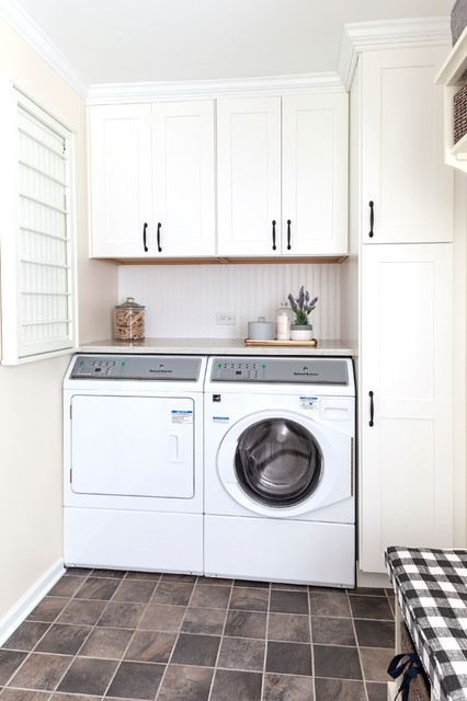 Laundry/ Mud Room Combo - Laundry Room - Chicago - by Suran Built ...