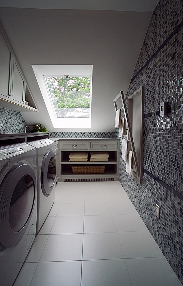 Laundry renovation, Oakville - Contemporary - Laundry Room - Toronto