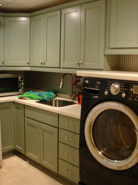 Elegant laundry room photo in Atlanta