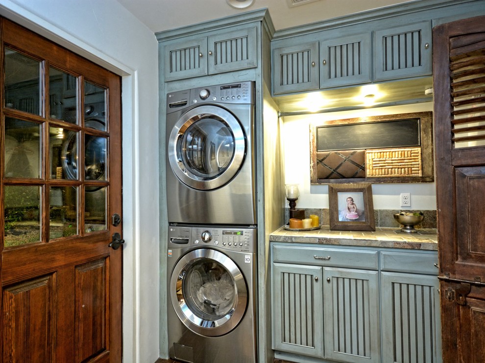 Exempel på en rustik tvättstuga