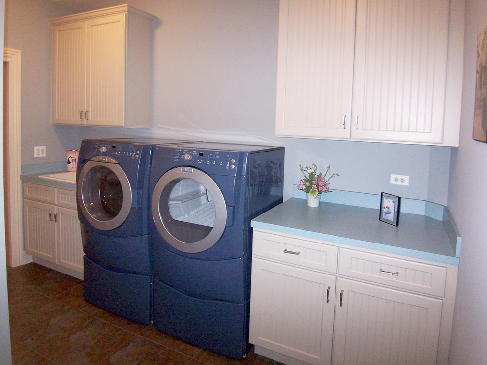 Inspiration for a laundry room remodel in Chicago