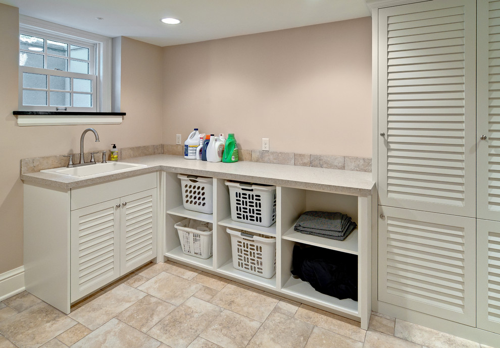 Photo of a classic utility room in Minneapolis.