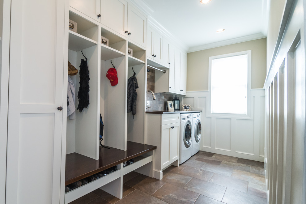 Inspiration for a mid-sized craftsman laundry room remodel in Detroit