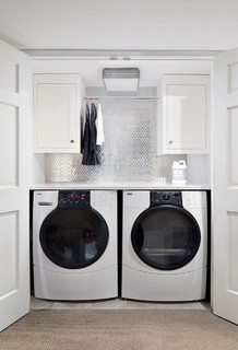 https://st.hzcdn.com/simgs/pictures/laundry-rooms/living-spaces-clean-design-img~aa01e8910422cba7_3-9446-1-4926f7b.jpg