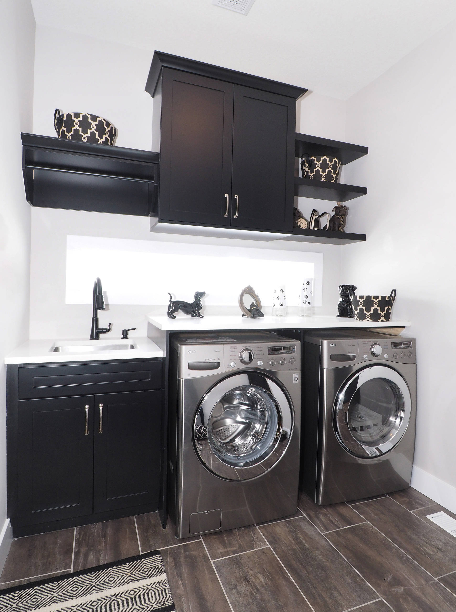 75 Laundry Room with Black Cabinets Ideas You'll Love - August, 2023 | Houzz