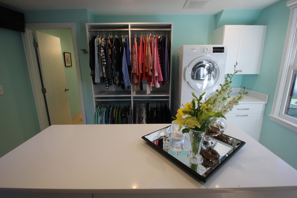 Laundry room - transitional laundry room idea in Other