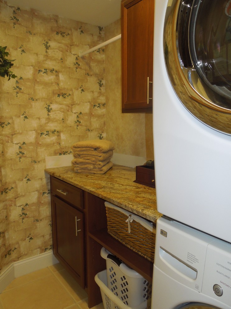 Inspiration for a classic utility room in Orlando.
