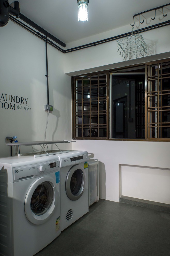 Modern Industrial Concept HDB 5room Scandinavian Laundry Room