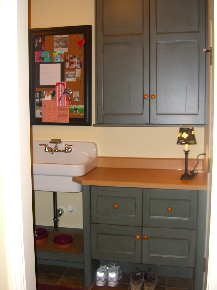 Mud Room - Traditional - Laundry Room - Portland - by Rhonda Knoche ...