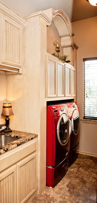 Design ideas for a traditional utility room in Oklahoma City.