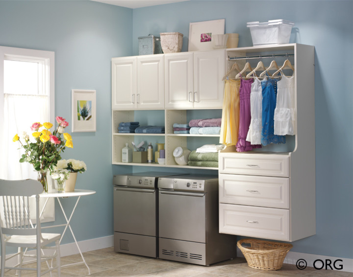 Example of a laundry room design in Grand Rapids