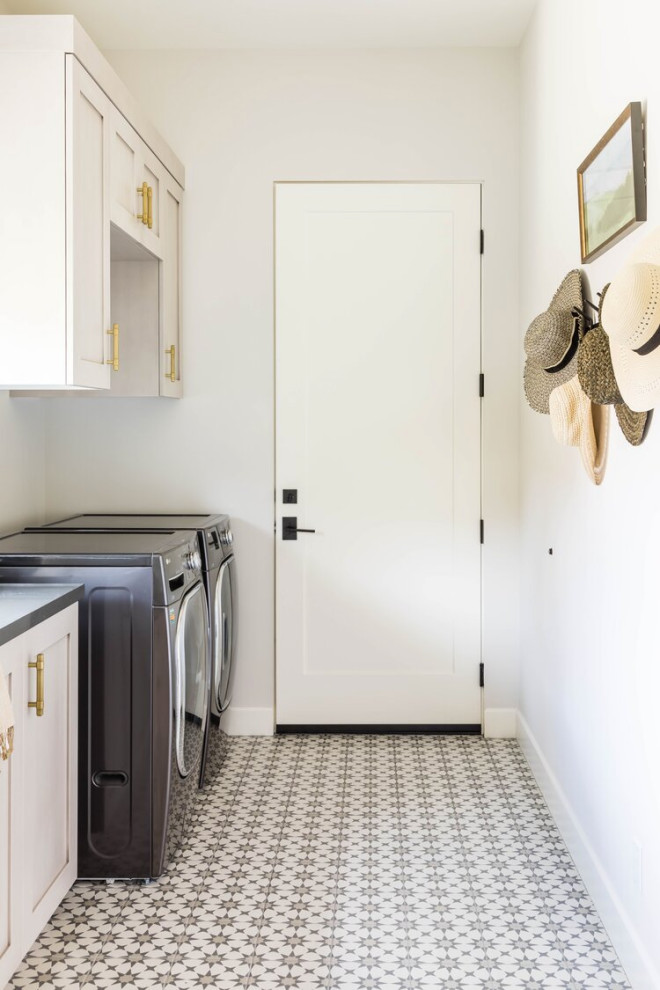 Design ideas for a nautical utility room in Orange County.