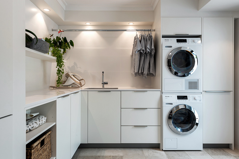 Photo of a scandi utility room in Perth.