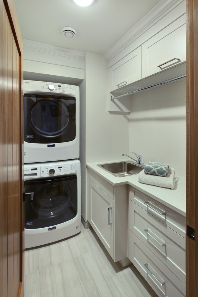 This is an example of a traditional utility room in Toronto.